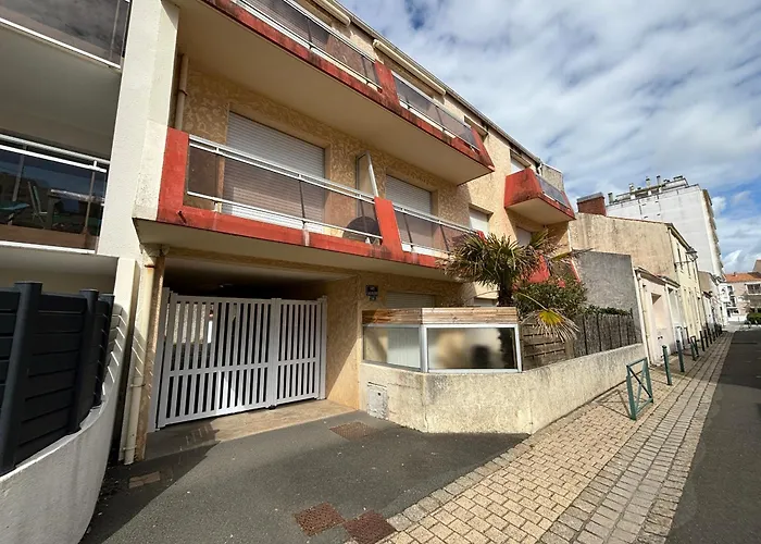 Confortable A 100m De La Plage, Centre-ville - Fr-1-197-593 莱萨布勒-多洛讷